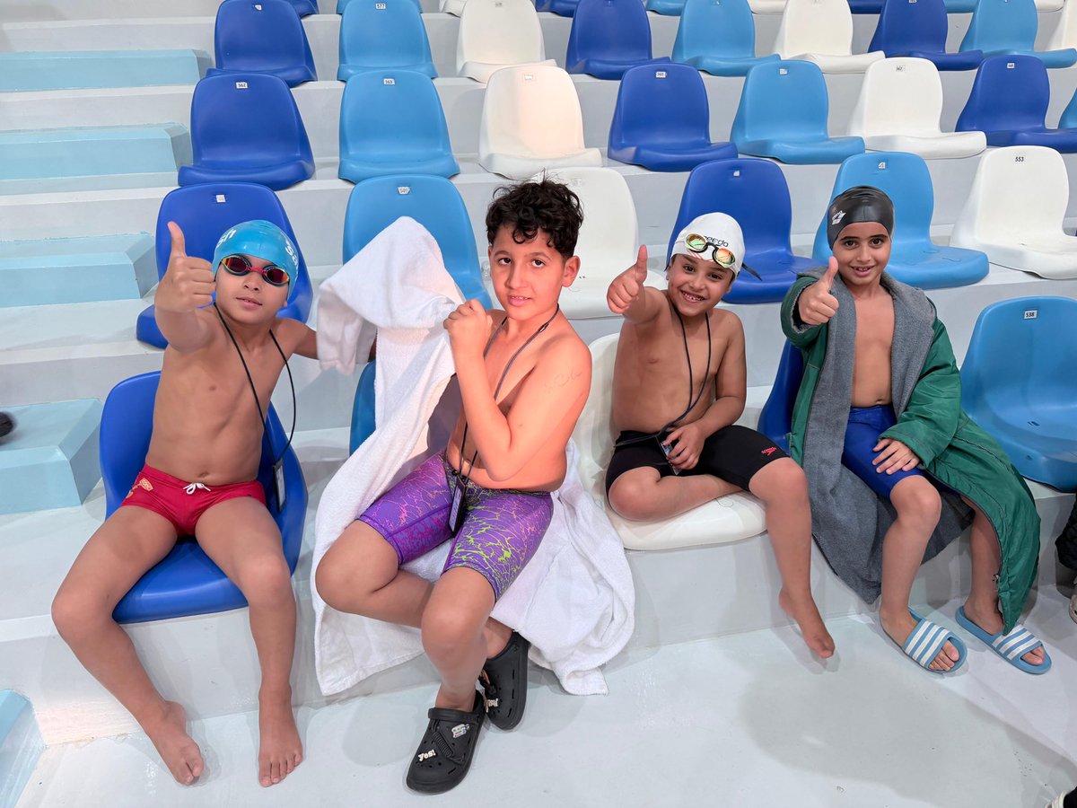 سباحو الصواري الصغار يصنعون المجد!
أبطالنا في الفئة العمرية (7– 8 سنوات):
🏊‍♂️ زين شرويله
🏊‍♂️ ساري المالكي
🏊‍♂️ أحمد المرواني
🏊‍♂️ سعد المعبدي
يتألقون في #بطولة_كأس_أندية_المناطق_للسباحة 
🥇 ذهبية سباق 4×50م حرة
🥇 ذهبية سباق 4×50م متنوع
جيل واعد من الأبطال يرفع راية نادي الصواري عاليًا