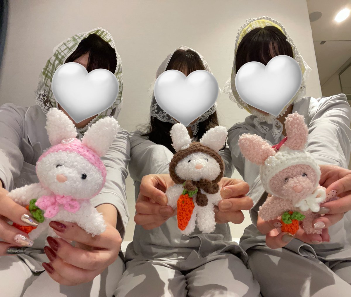 _suuwaa's tweet photo. すっちゃん！！みて！！！！
パジャマパーティー有言実行っっっ🐰🤍
ヘアバンドの代わりにバブーシュカつけたよ👶🏻

@__suzu__chan https://t.co/xXZuxycWFf