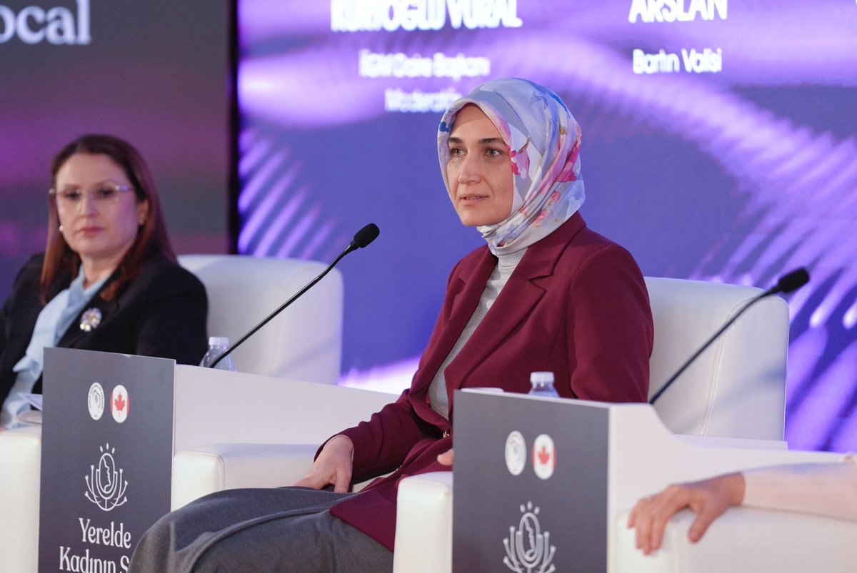 📍Ankara / Gölbaşı – Vilayetler Evi

İçişleri Bakanlığı İller İdaresi Genel Müdürlüğü koordinasyonunda; kadın muhtarlarımızın liderlik becerilerini, görünürlüklerini ve etkinliklerini güçlendirmeyi hedefleyen “Yerelde Kadının Sesi” projesi kapsamında, Kanada Büyükelçiliği ve