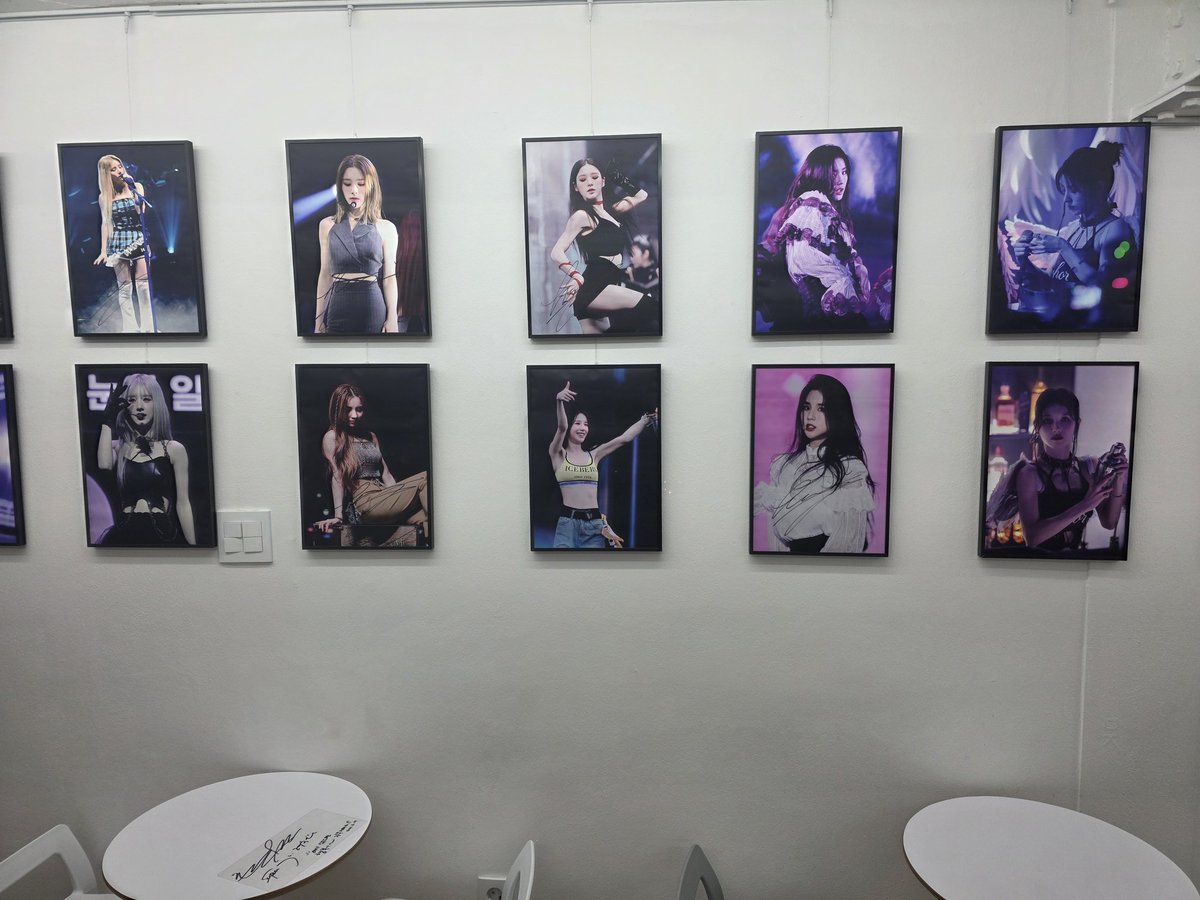 니진 생카 러비니돌
여러 모습의 희진이를 한번에 볼 수 있어서 추억돋고 카페도 너무 이뻐요
#희진아_생일축하해_스껄
#Happy_Heejin_Day