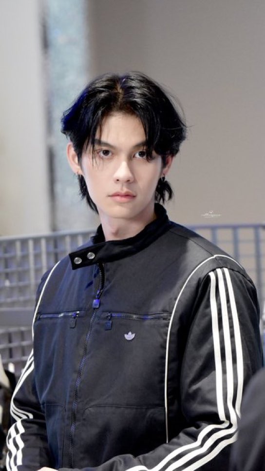 หล่อมาก หล่อเกิน หล่อสวรรค์ประทานพรมาก 😍

BRIGHT With adidas Style 
  
#adidasxBRIGHT
#bbrightvc <a href="/bbrightvc/">bright</a>