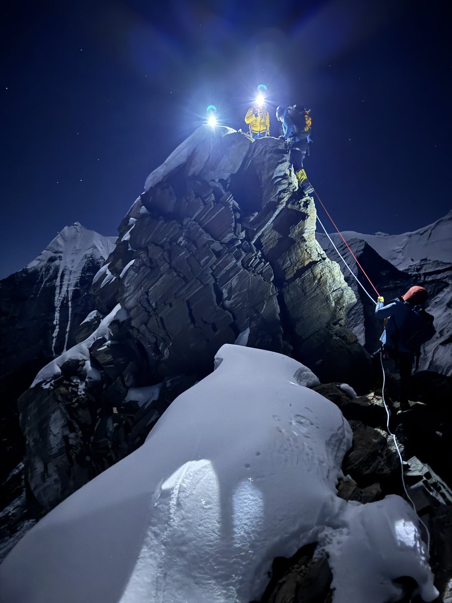 Moving in technical terrain before dawn a few days ago, mountains of Nepal. ⚡️🙏🏽🐺 @shaanudai @agapilar <a href="/ashleylsmith/">Ashley L. Smith</a> @ctlane187  #mountaineering #nepal 🇳🇵 🇷🇴 🇵🇱 🇺🇸
