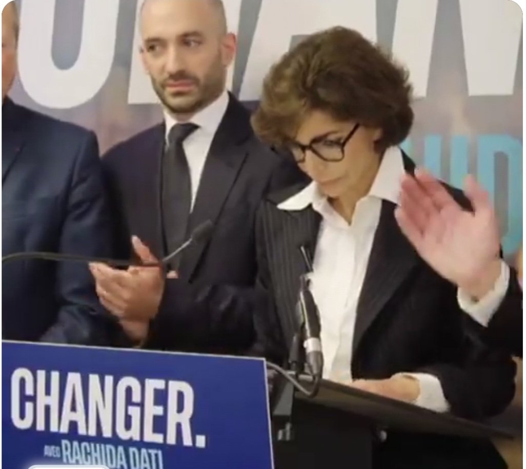 LaaroussiZ14's tweet image. La femme que les vents ne peuvent ébranler, qui ne se vend pas pour peu, incarne la force d’Arwa al-Sulayhi, reine et visionnaire du Yémen médiéval. Une femme de courage et de dignité éternelle. 
#FemmeForte #Rachida Dati #ministère de la culture#FemmesArabes# mairie- Paris#