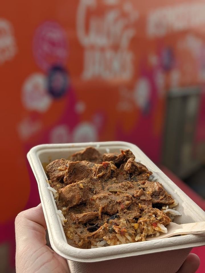 It’s another curry breakfast day at <a href="/LincolnCity_FC/">Lincoln City FC 🇺🇦</a> fanzone 😁