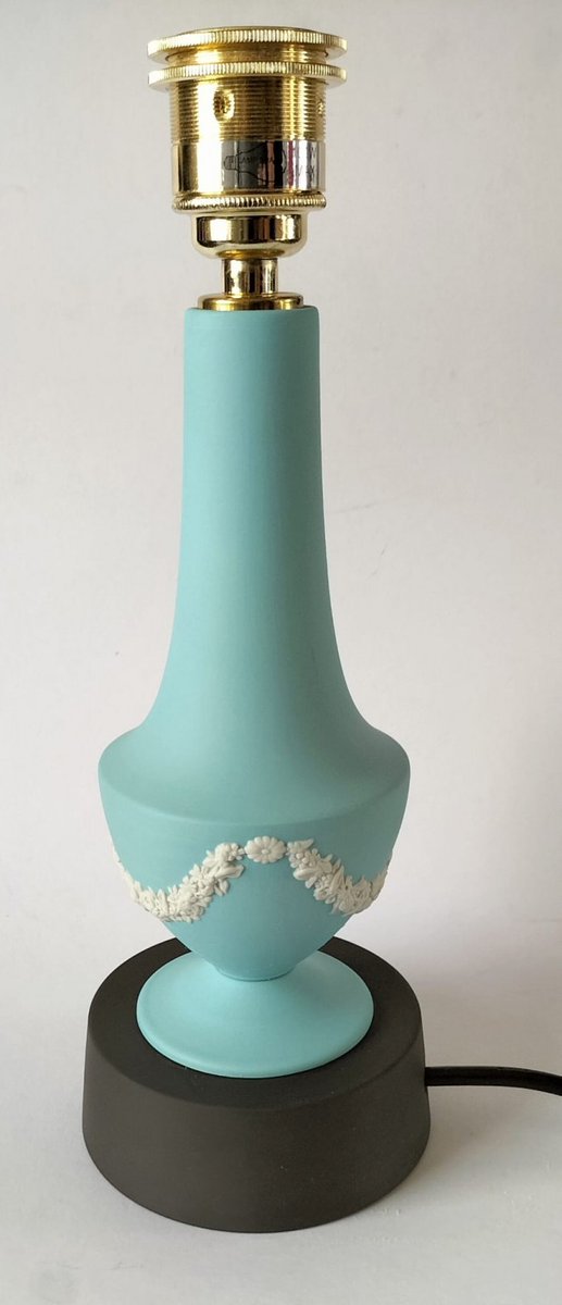 nivagcollects's tweet image. Wedgwood #Turquoise Jasperware
Swag #Table #Lamp available perfect addition to any collection great #gift #giftidea nivagcollectables.co.uk/p/8211