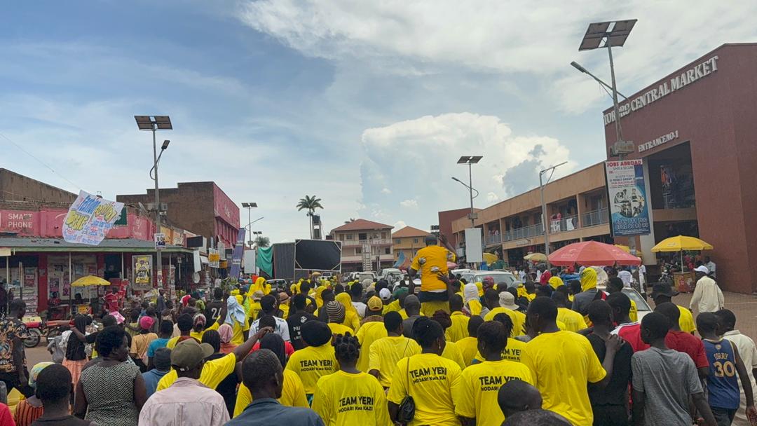 apolloyofwono's tweet photo. Yesterday, the youth joined me in launching the campaign to canvass votes for H.E. Yoweri Kaguta Museveni and myself. We reaffirmed NRM’s core values, with Pan-Africanism at the heart. Tororo City is becoming a reality, Aluta continua!
#HodariKwaKazi #YeriKende #TororoCity https://t.co/gCA8HVRPh3