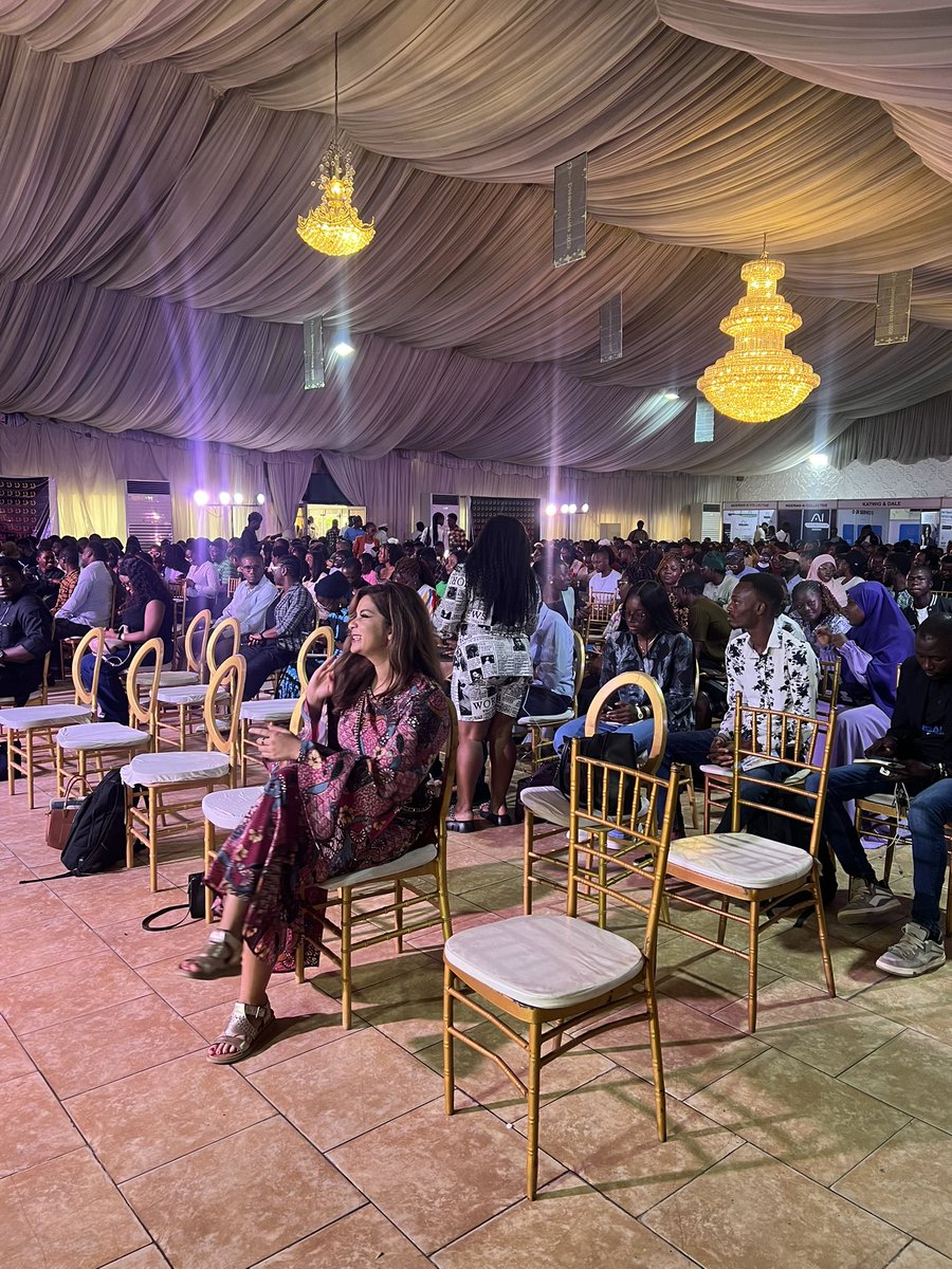 Dona Sarkar tweet media