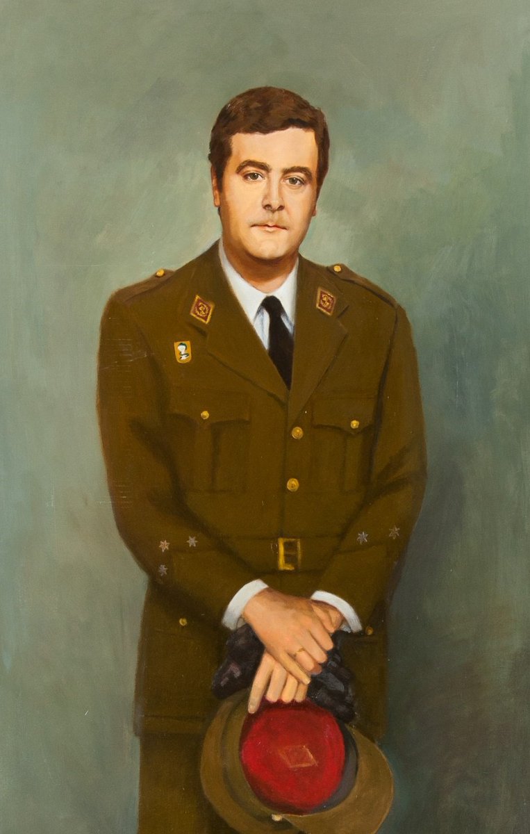 ConsuorF's tweet image. ¿Sabías que #Taldiacomohoy de 1983 asesinaron al capitán de farmacia Alberto Martín Barrios, tras 13 días de secuestro y torturas?

¿Imagináis su calvario y el de su familia?

Sus autores fueron "los octavos" grupo escindido de #ETApm

También #impune

🧵