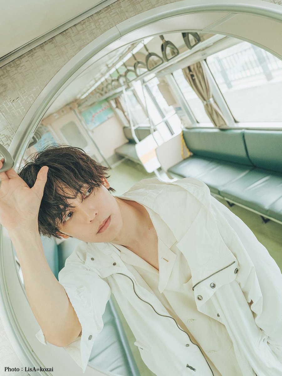 BP25th_awesome's tweet image. 📣 #猪塚健太 39歳分の感謝を込めた1st写真集「Thank you ALL！」の発売記念イベントを開催！

🔗awesomemagazine.jp/2025/10/18/izu…