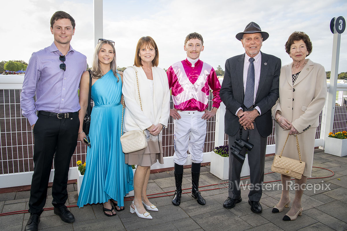 DIAMOND SCENE - 2025 Eurythmic Stakes (Group 3) <a href="/PerthRacing/">Perth Racing</a> #WesternRacepix #SportingLegendsDay

More 📷 westernracepix.com