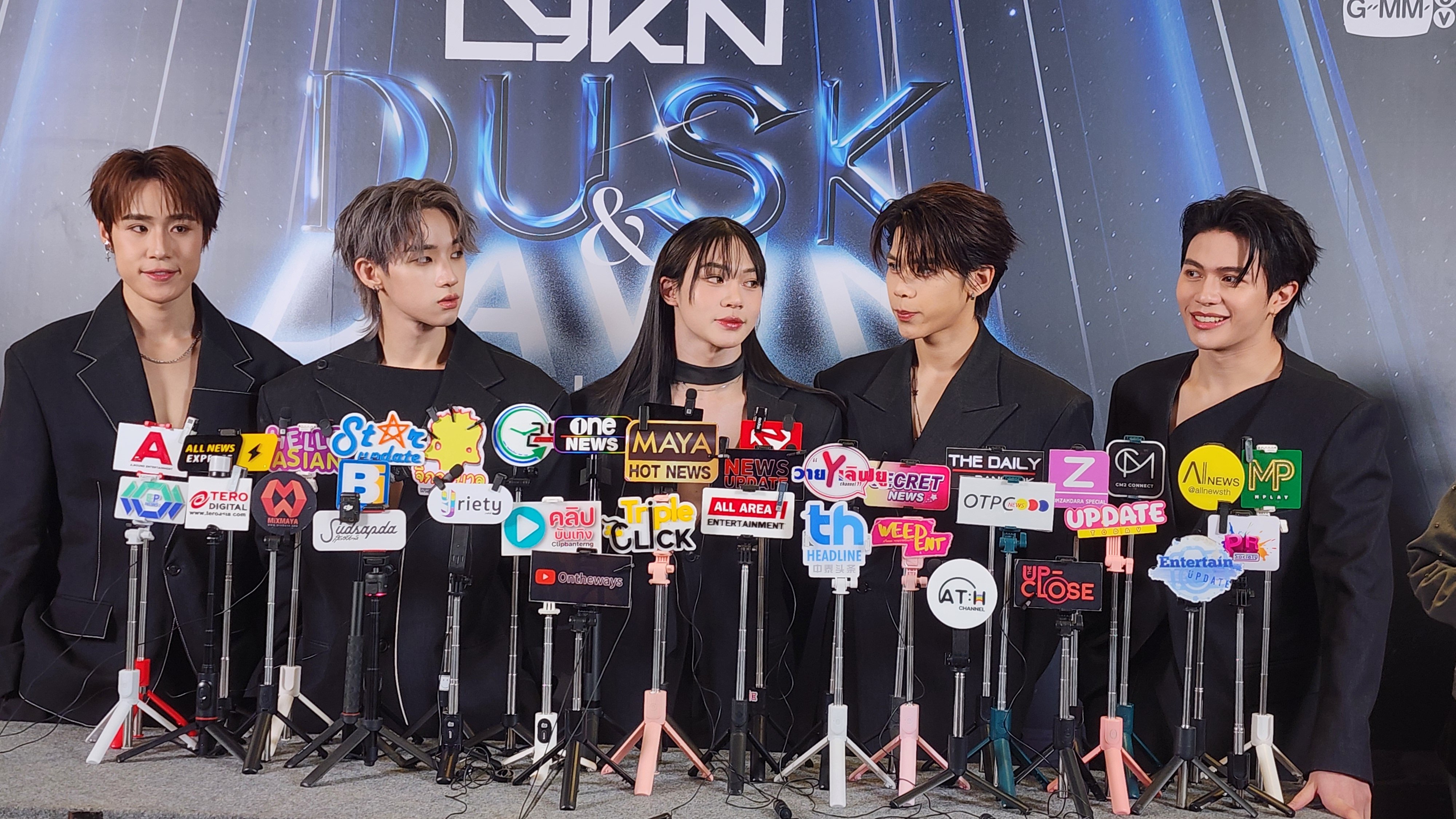 LYKN DUSK & DAWN CONCERT サインポスター GMMTV GMMTV | 'DUSK