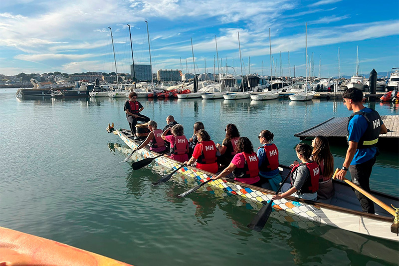 El Club Nàutic i l’ABS de l’Escala impulsen la “Salut blava” amb tres noves activitats terapèutiques com una eina de salut comunitària, ampliant els beneficis físics i emocionals per a pacients amb ansietat, discapacitat temporal i càncer
viladeroses.cat/el-club-nautic…