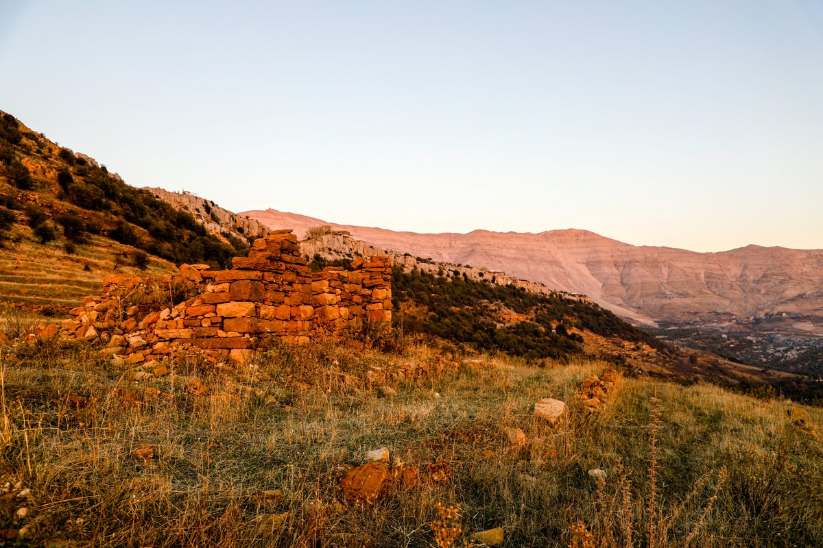 moovtoo_lb's tweet photo. Right now, #Baskinta is absolutely stunning!
The hiking trails are full of life, mountains, forests, and charming villages all around. It’s the perfect escape for anyone who loves nature &amp; outdoor adventures
#Lebanon #HikingLebanon #NatureLovers #ExploreLebanon #OutdoorAdventure https://t.co/DtsTbonKQv