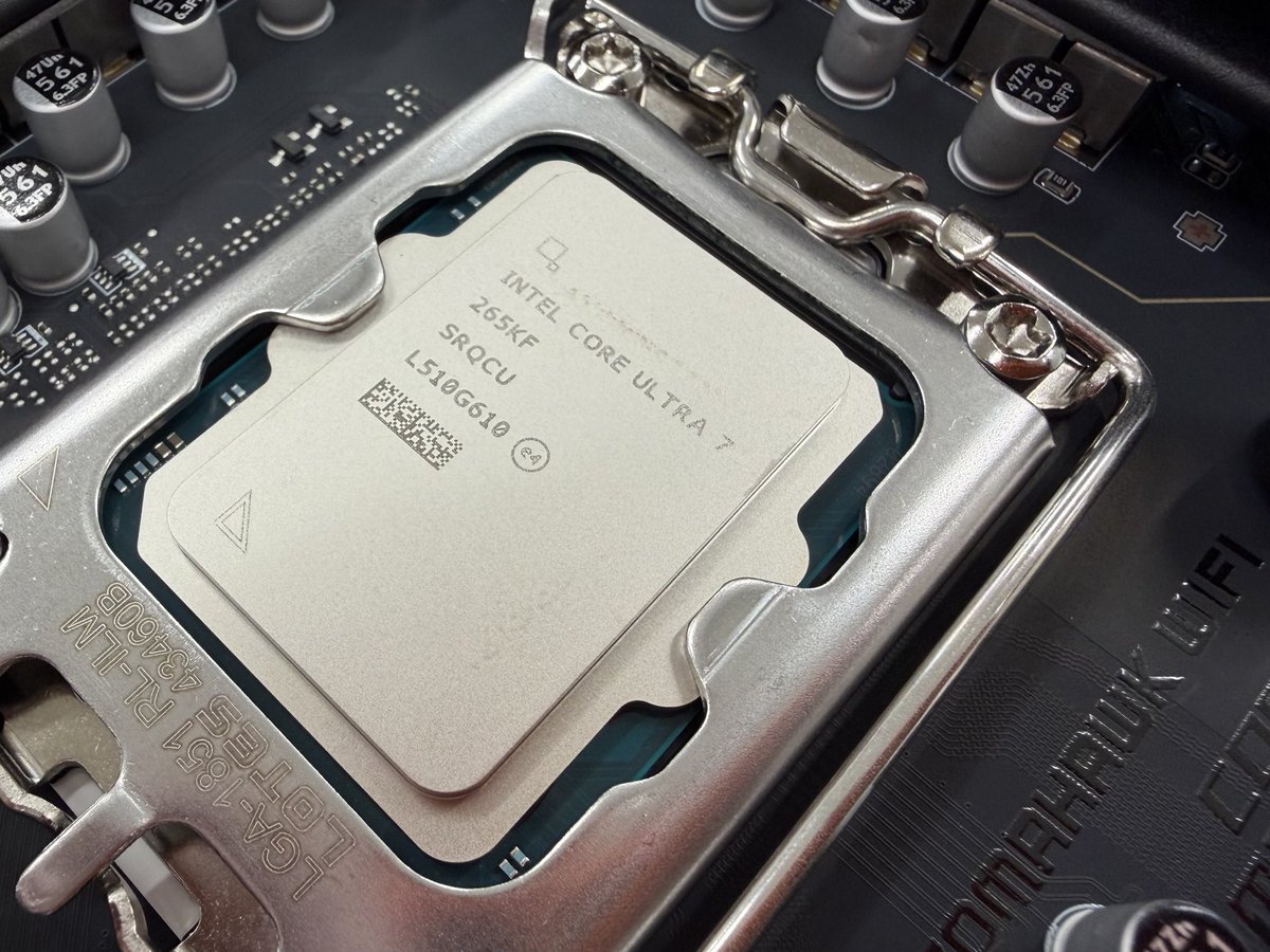 みそのさばに様Corei7 10700k &電源 Intel® Core™ I7-10700K in MSI MPG Z940 Gaming Edge
