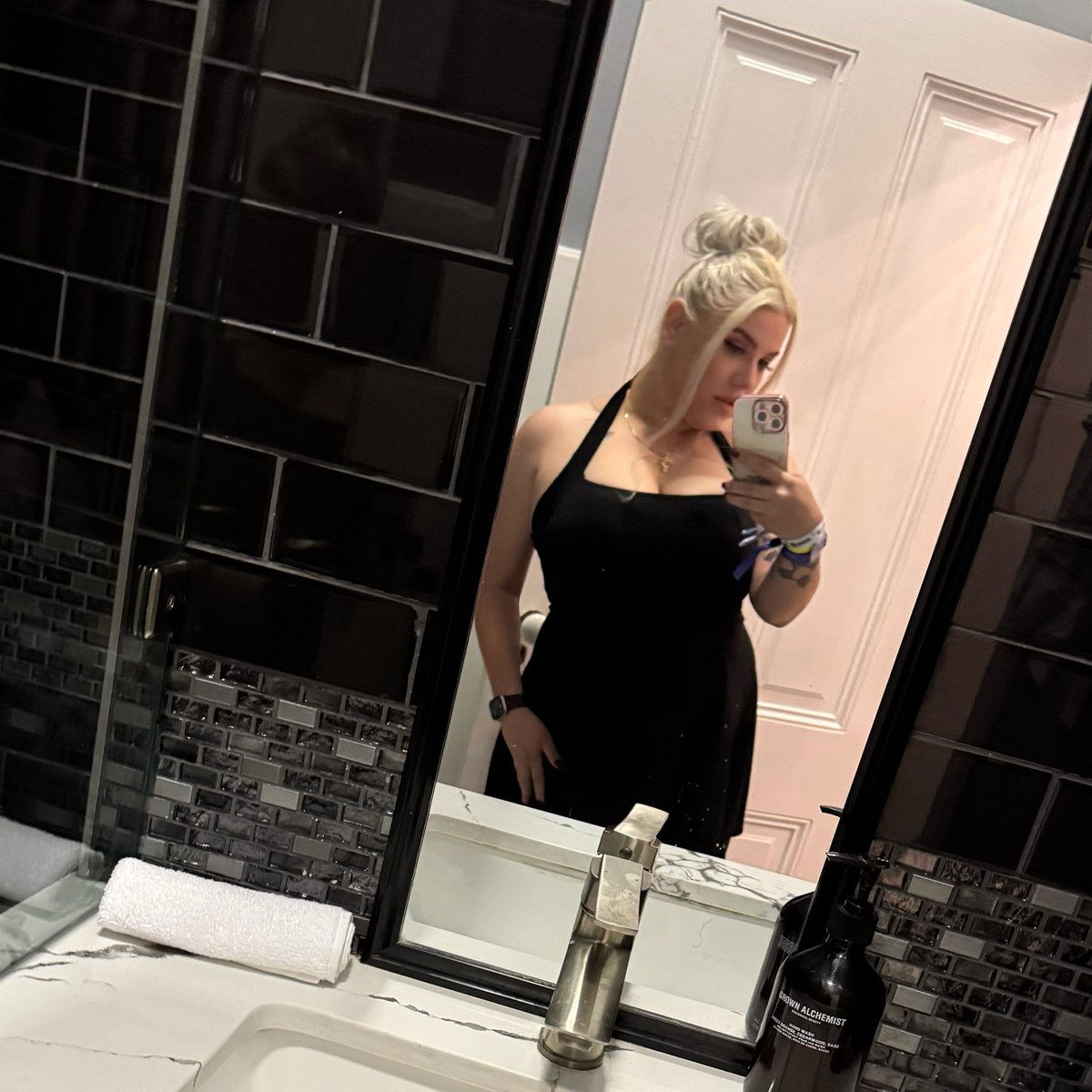 Hiya