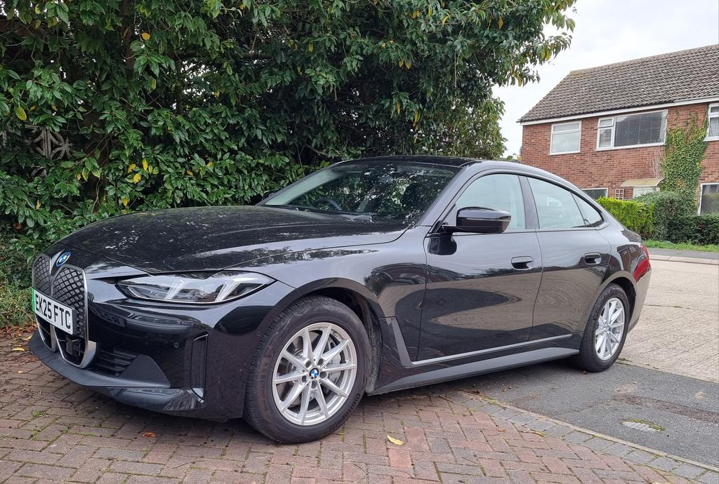 We have this base-spec BMW i4 loan car for the weekend, and it rounds off potholes with real dexterity.
Hooray for proper tyre sidewalls.