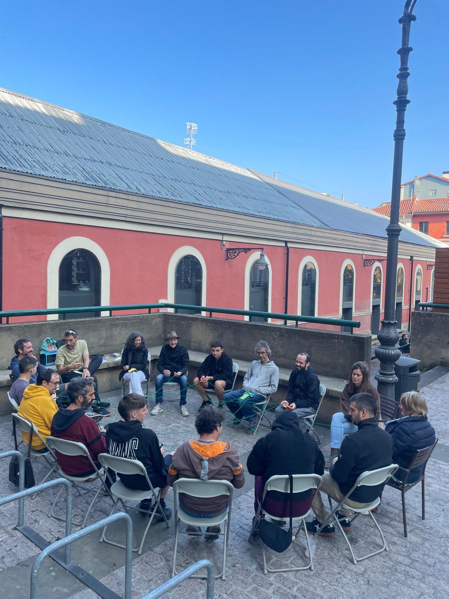 👥 𝗝𝗢𝗥𝗡𝗔𝗗𝗔𝗦 𝗩𝗘𝗖𝗜𝗡𝗔𝗟𝗘𝗦

💭Talde tematikoen txanda.

Energía, gentrificación...

#AuZotopaketak