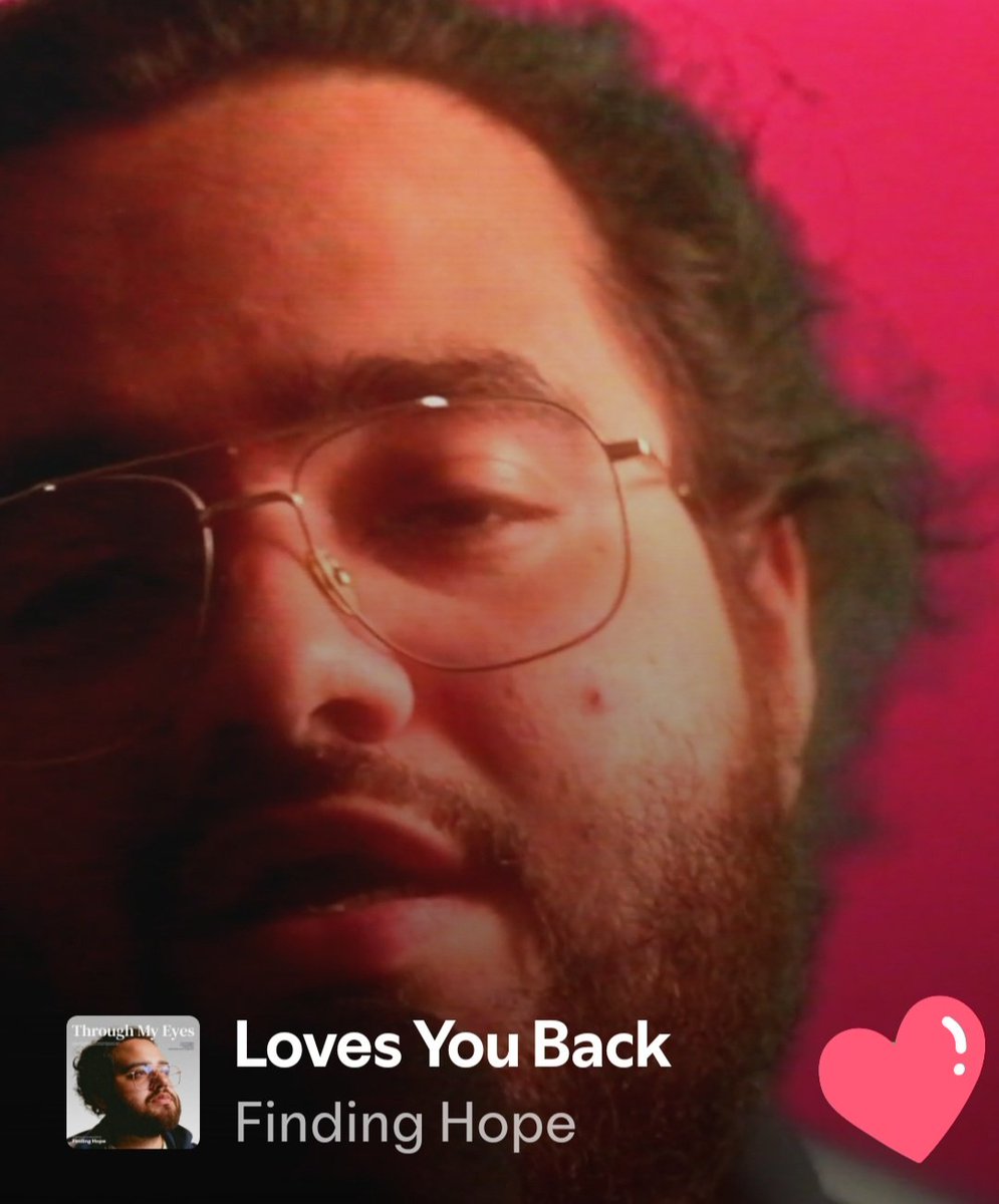 Veronic80546413's tweet photo. @findinghopemusic your latest single #LoveYouBack is premiering now @TheDropSound @KXFM This #BTSARMY knows our7 @BTS_twt enjoy your 🎶🎵! https://t.co/lJRdJYQNEL