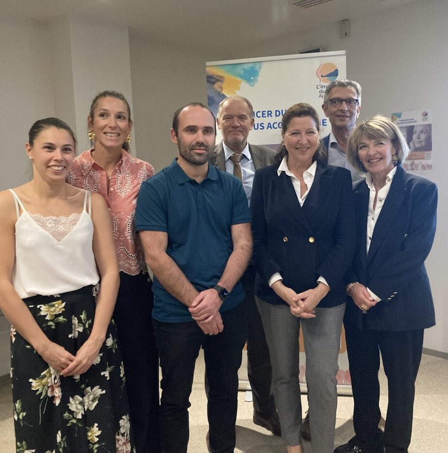 CarliniLaurent's tweet photo. Inauguration de l’Institut du Sein à l’hôpital d’Aiacciu en présence d’@agnesbuzyn 
Un espace innovant dans la prise en charge des cancers du sein, 1ère cause de mortalité féminine. 

Bravu aux Drs Coline Vrecourt, Emilie Demarquet, @jfberdah et toutes les équipes qui ont œuvré! https://t.co/GNRSELdgLo
