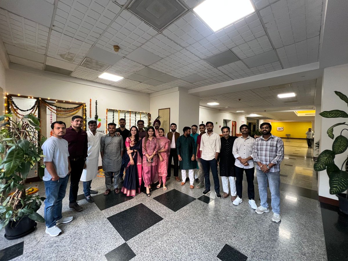 IntellinezSys's tweet image. 🪔✨ Lights, Colors, &amp;amp; Laugher Everywhere!

Our team @IntellinezSys celebrated Diwali with Rangoli, Laxmi Pooja, pizza &amp;amp; games – a perfect mix of culture, creativity &amp;amp; fun! 🎨🍕🎲

#HappyDiwali #OfficeVibes #FunAtWork #FestivalOfLights