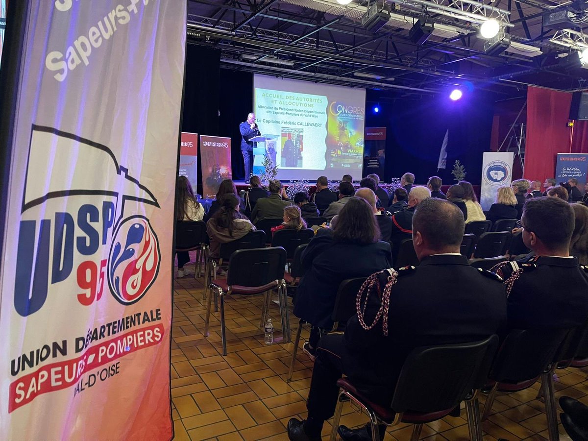 Prefet95's tweet photo. 👨‍🚒🧑‍🚒#pompiers | Aujourd’hui s’est déroulé le congrès annuel de l’union départementale des sapeurs-pompiers du Val-d’Oise en présence notamment de @prefet95, @mc_cavecchi, présidente @valdoise, Luc Strehaiano, PCA-SDIS 95, du contrôleur général Laurent Chavillon, directeur départemental de @Sdis_95, Capitaine Frédéric Callewaert, Président de l'Union Départementale des Sapeurs-Pompiers du Val d'Oise, d’élus et parlementaires locaux. 

⁉️Le saviez-vous ? Les sapeurs-pompiers du #valdoise réalisent  plus de 240 interventions par jour. 

👏 Merci pour l'engagement et le dévouement des sapeurs-pompiers professionnels et volontaires, et à l UDSP95 qui soutient, par ses actions sociales et la formation des jeunes sapeurs-pompiers, l'activité opérationnelle du SDIS.

📸 SDIS95