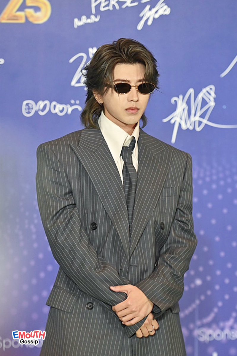 EM_Gossip's tweet photo. เสียงกรี๊ดสนั่นฮอลล์ !! 🥺 หนุ่ม #KUN ร่วมเดินพรม ในงานประกาศรางวัล  “2025 JOOX TOP MUSIC NIGHT” (JTMN) สะท้อนพลังแห่งเกียรติยศดนตรีเอเชีย 🏆✨ 

KUN at JOOX TOP MUSIC NIGHT 
#KUN #CaiXukun #KUNxJTMN
#JTMN2025 #JOOXINBKK  
#JOOXTOPMUSICNIGHT https://t.co/1dfyFuVQ2M