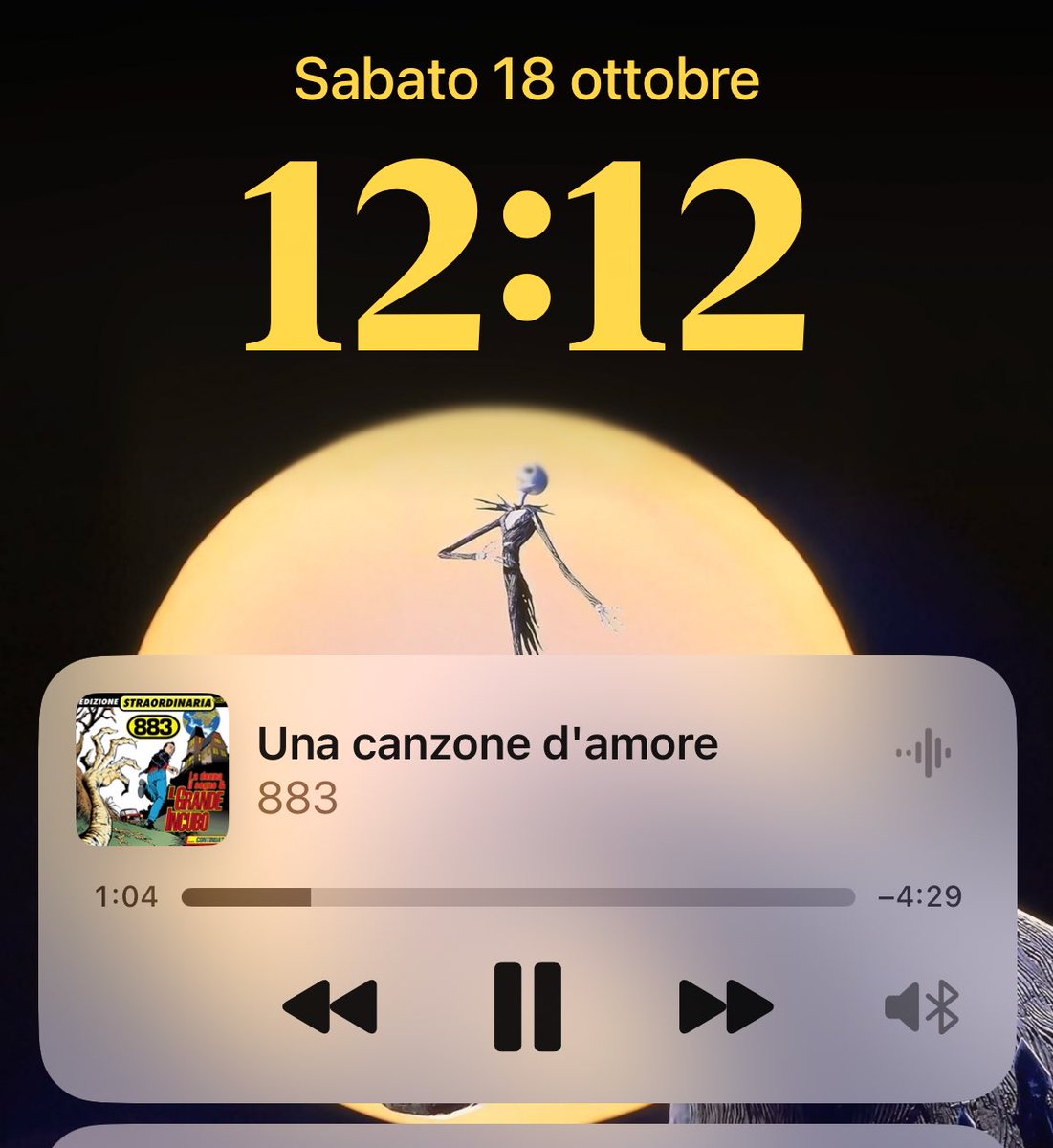 Gli altri in palestra: musica motivante super energetica 

Io: