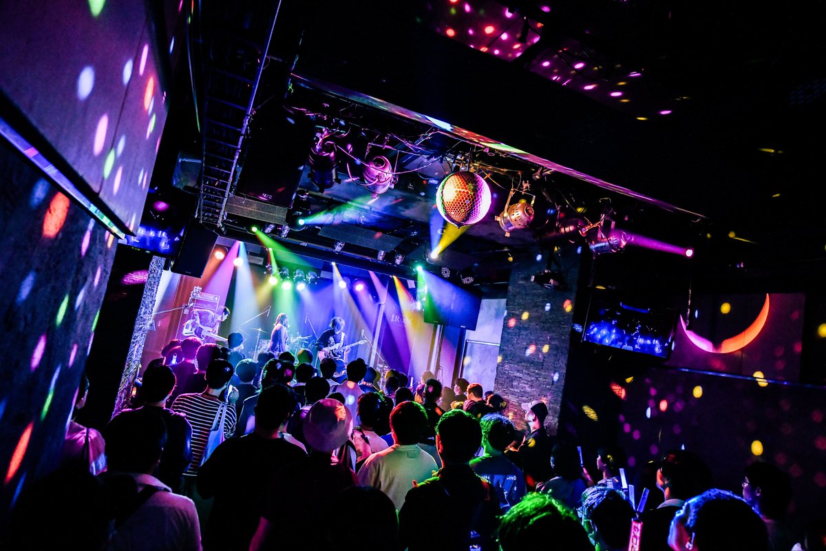 #幻日逃避 1番手は少女理論観測所でした！

45分9曲の盛り沢山なステージ、楽しかったね🔥

👇セトリはこちら👇
Hollow Masquerade
月華流麗
Alice in jewelryland 2025
タイガーアイ
厭世幽世斬捨世捨
Ms.ダークサイド
黒猫のダンスホール
夕方、五時、雨。
Mary Go,Merry Happy

📸<a href="/yokkoi_set/">佐野美夕</a>