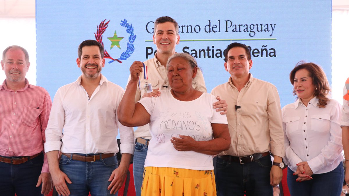 ¡Buenos días! 🇵🇾

Sigamos construyendo juntos un Paraguay mejor. 
Buen fin de semana para todos 🙌