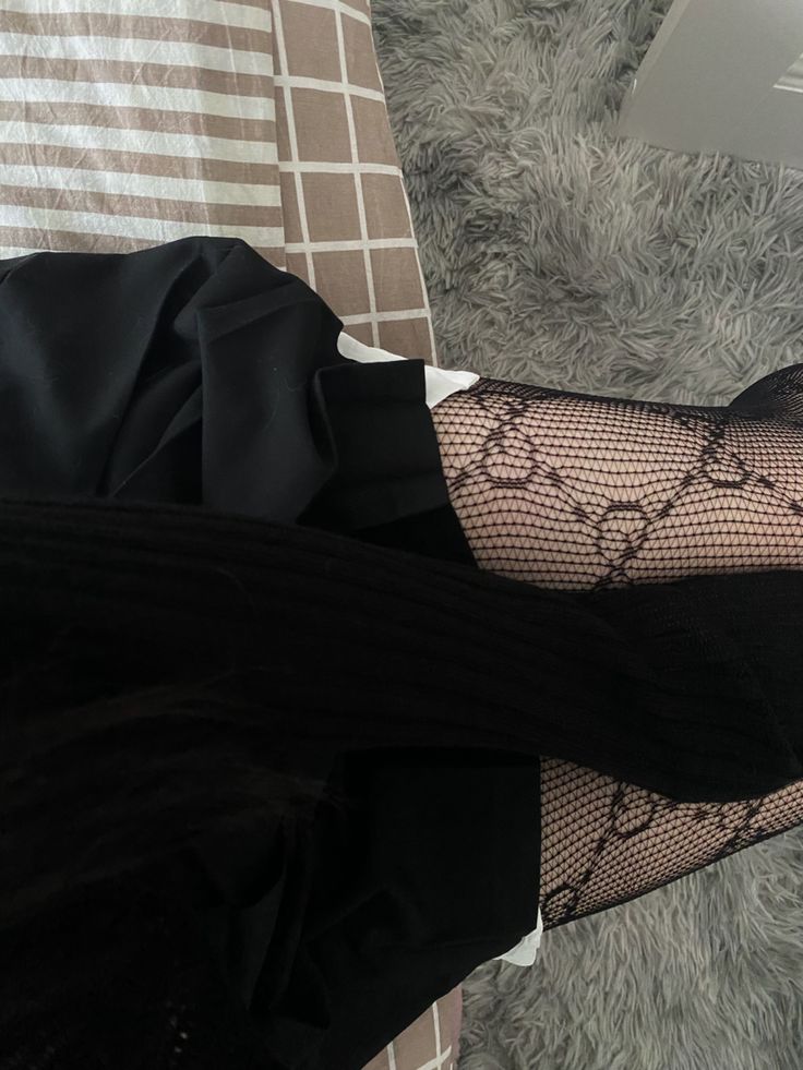 DeesseMia2's tweet photo. Dispo pour cam 

Moneyslave soumis femdom findom  cocu paypal sextape https://t.co/CmHvxxJXl2