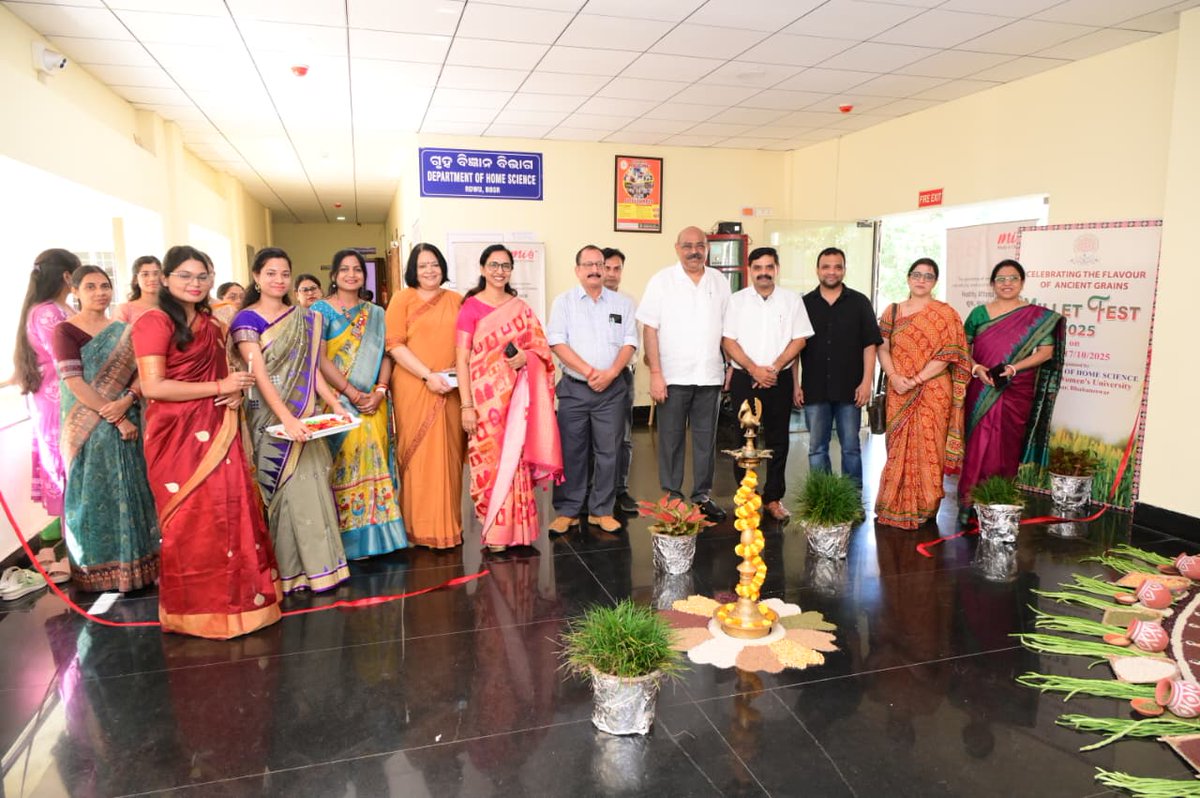 RDWUniversity's tweet photo. One day Millet Fest cum seminar on "Nutri-cereals in promoting #health and #entrepreneurship" was organised on 17th October 2024 by the Department of Home Science, Rama Devi Women's University, Bhubaneswar, Odisha.
#Milletfest https://t.co/3pb0bPUkb5