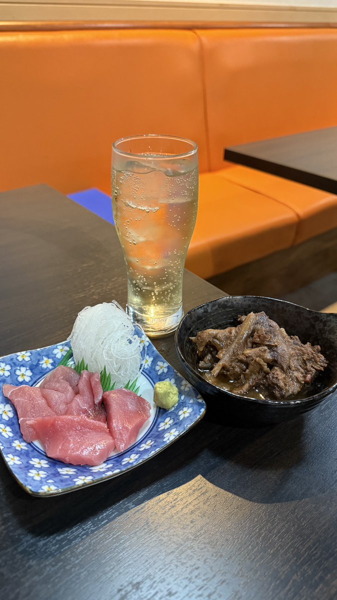 barwalk's tweet image. 7．まぐろ料理　紀文
まぐろを食いたきゃここに行け！！
バルウォークのメニューももちろんまぐろでご用意！
刺身とあらだき両方味わえちゃっていいんですか？！
21:00まで楽しめます♪
#barwalk #バルウォーク