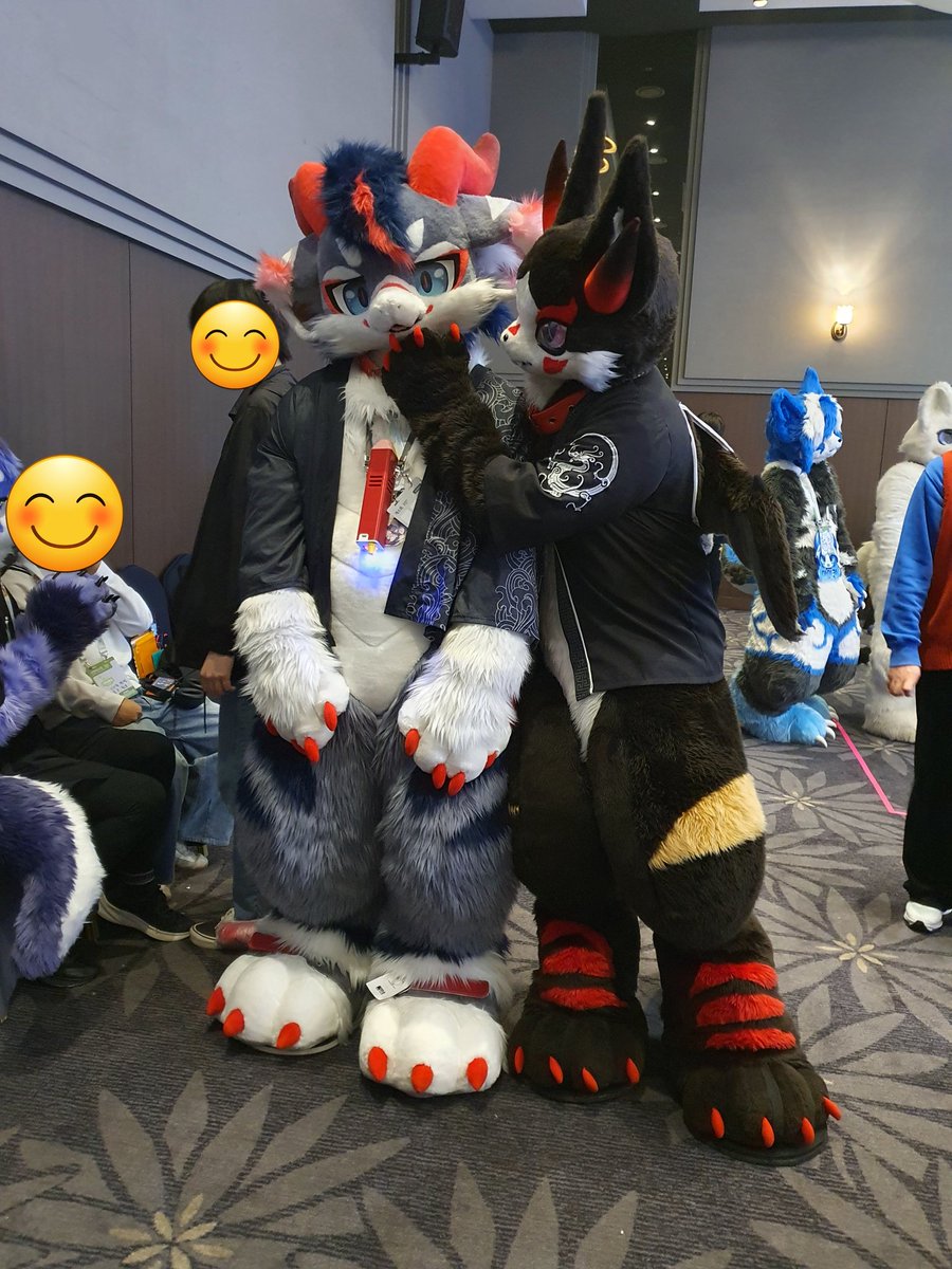 거.귀(거대하고 귀엽다는 뜻) 두 분