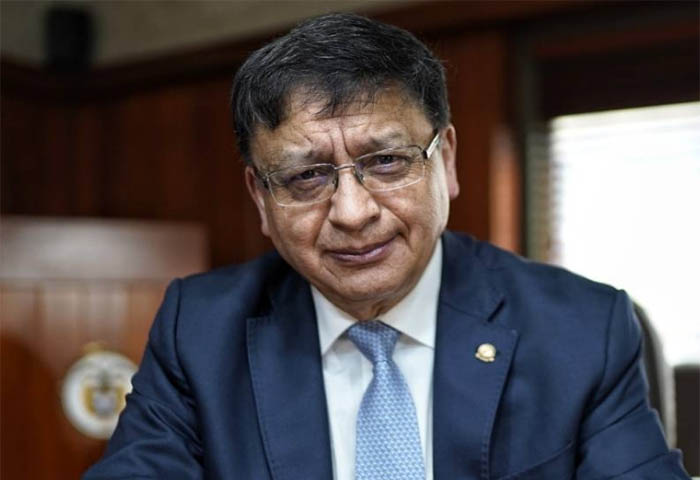 Este sujeto está decidido a tumbar la Reforma Pensional, y eso es fatal. Qué podemos hacer ?