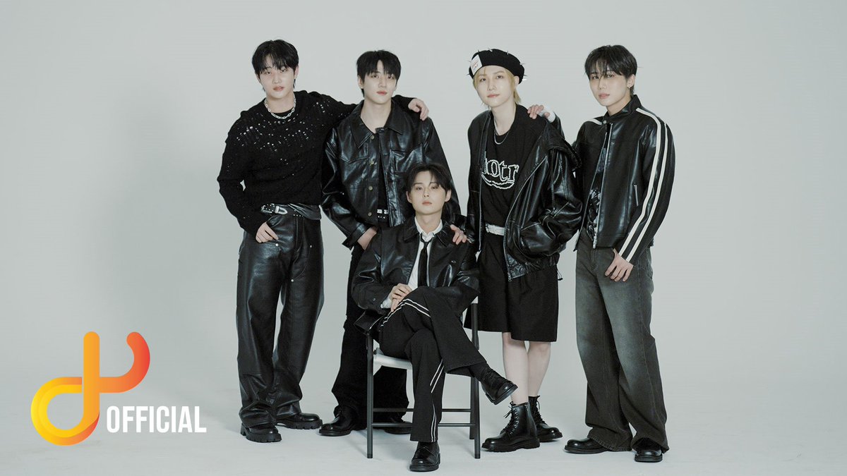 [🎬] DKZ 3rd Mini Album [TASTY] 

🎞 CONCEPT FILM #2 - DKZ ver.
📍 youtu.be/QYMU7dvbgNE

🎶 2025.10.31 18:00 (KST)

#DKZ #디케이지
#TASTY #테이스티