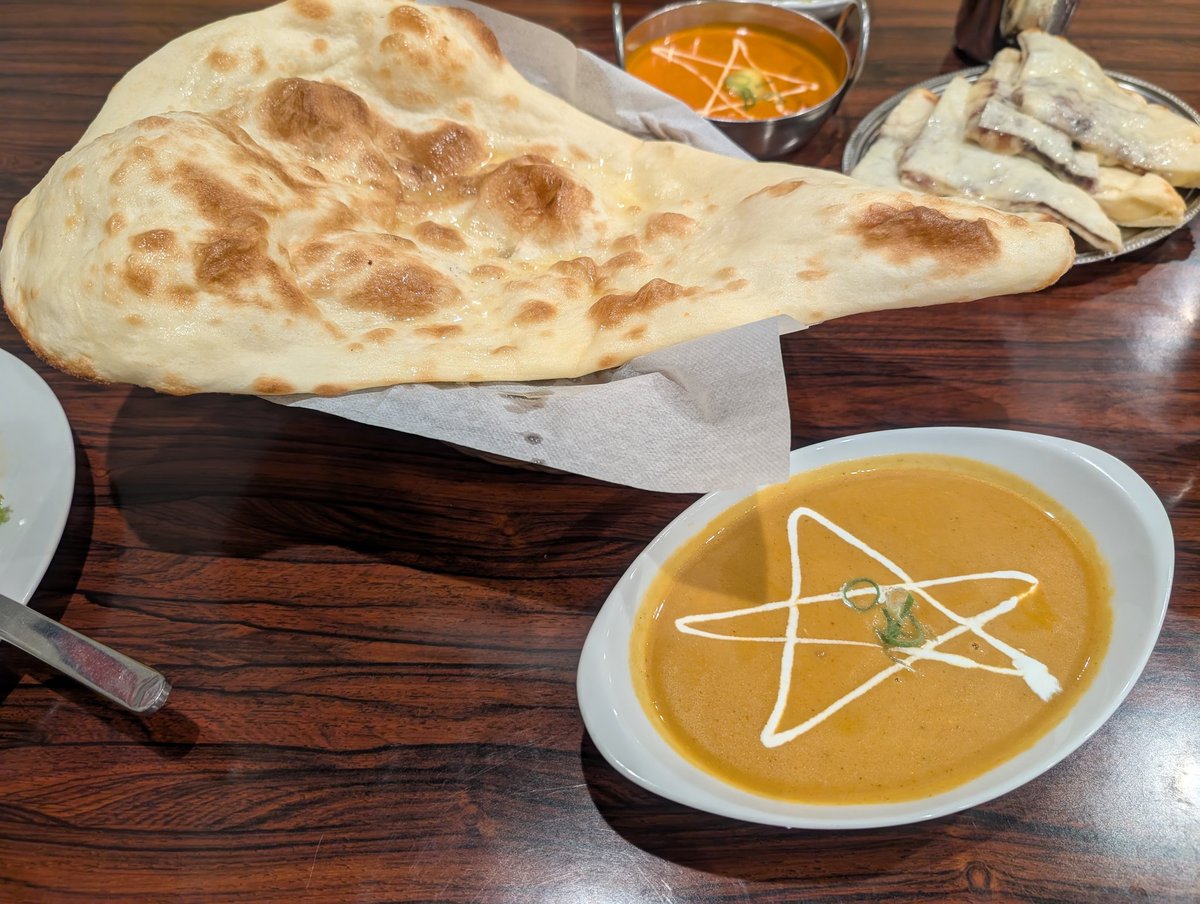 ナンデカ過ぎ
めっちゃ美味しい
#インドレストランTARA藤井寺
#TARAランチ