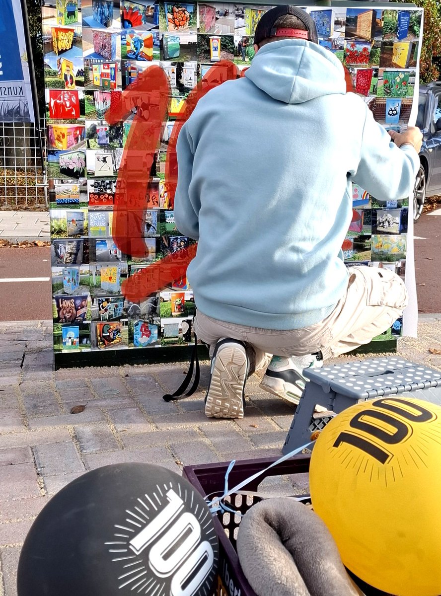 KunstKast's tweet photo. Kunstkast nummer 100! En ook nog eens 10 jaar oud. We vieren het op de machineweg vandaag. En hopelijk nog vele jaren lang! https://t.co/D52ahAI3GS
