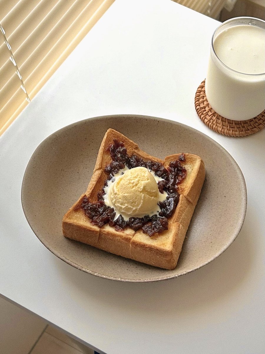 “ コメダ特製小倉あん ” で おうち喫茶 🫘✨