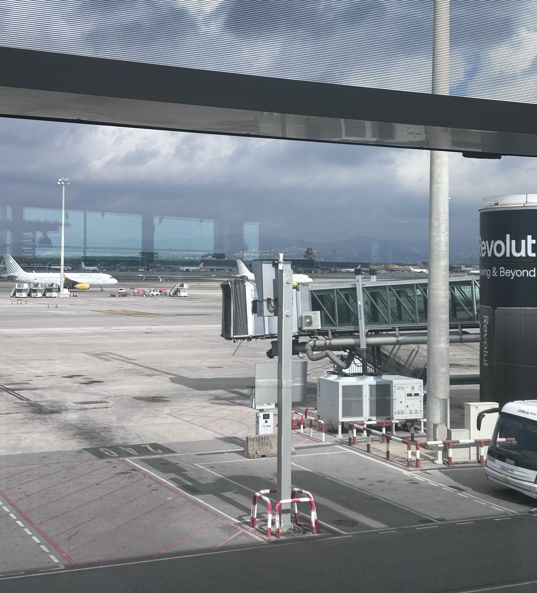 Vuelta al Farm con las pilas más que cargadas…

Ha sido un placer haberos conocido, buenas risas, buenas conversaciones en los side events y mucho más que se queda en privado.

Gracias a todos los que os habéis acercado a saludar… Sois unos grandes.