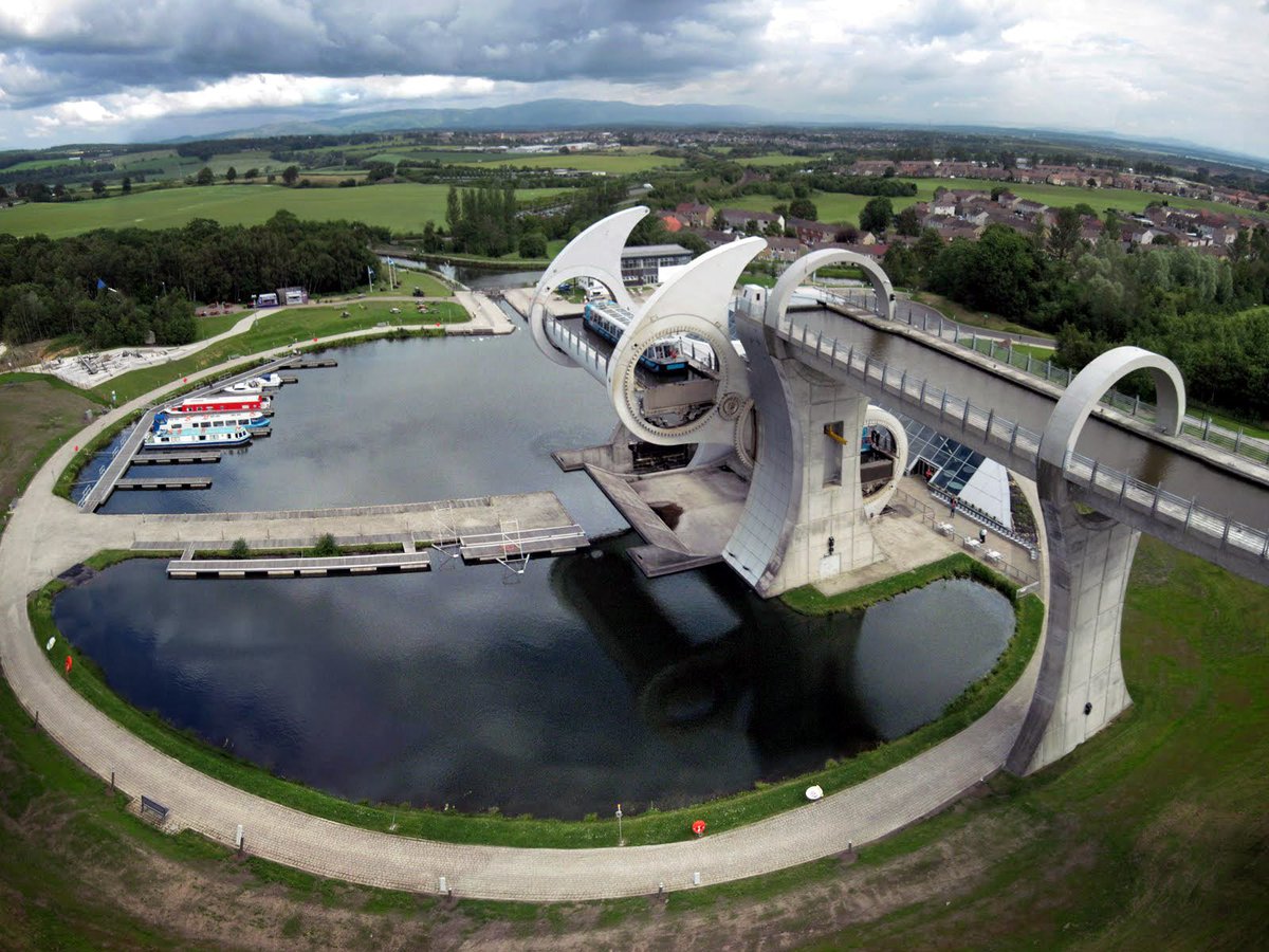 LogInfra's tweet image. Logística e infraestrutura no mundo em foto!
Roda de Falkirk (Falkirk Wheel), Escócia, hidrovia de Forth & Clyde Canal e Union Canal.