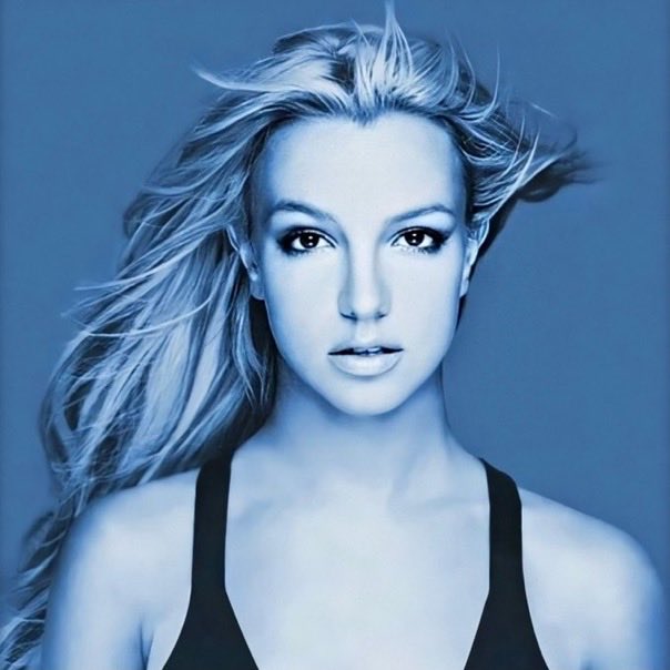 LENDÁRIAS! 🩵

“A primeira superstar que me inspirou.” 

Há um ano, Halsey personificava Britney Spears para promover o ‘TGI’.