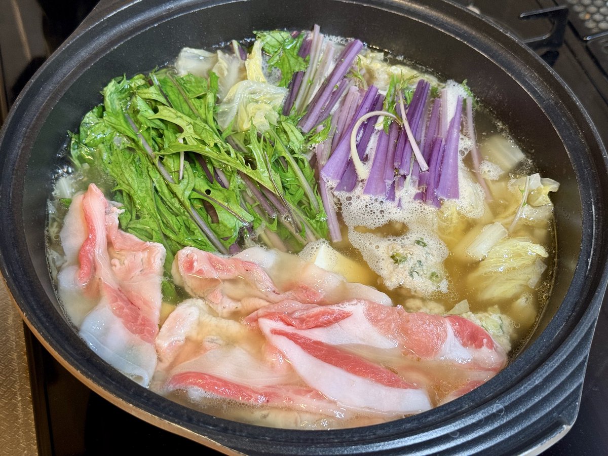 有機野菜農家の友人から頂いた赤水菜で鍋！

シャキシャキでうま🤤