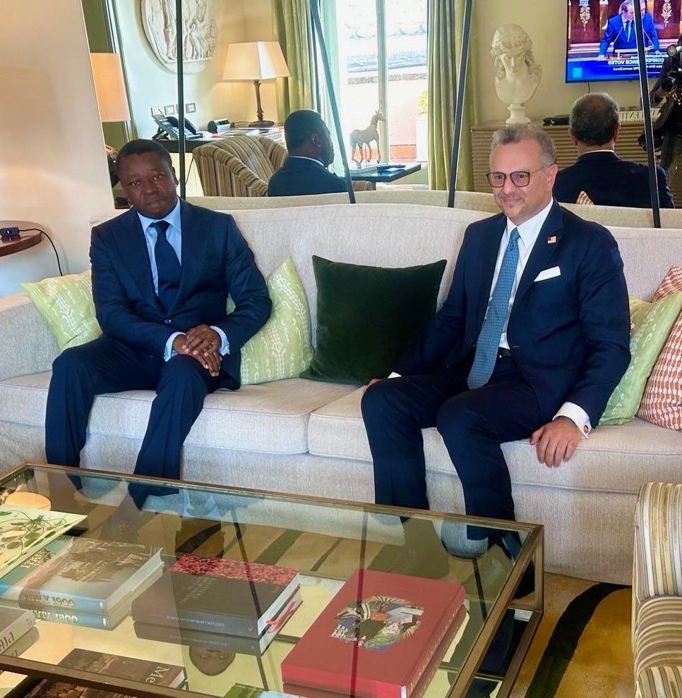 U.S. Senior Advisor for Africa (@us_sradvisoraf) on Twitter photo Great to meet Togolese President Faure Gnassingbé in Rome to discuss forward progress on the implementation of the Washington Peace Agreement and the important role Togo is playing as the African Union facilitator. We agreed that peace and stability in the Great Lakes region, as Great to meet Togolese President Faure Gnassingbé in Rome to discuss forward progress on the implementation of the Washington Peace Agreement and the important role Togo is playing as the African Union facilitator. We agreed that peace and stability in the Great Lakes region, as