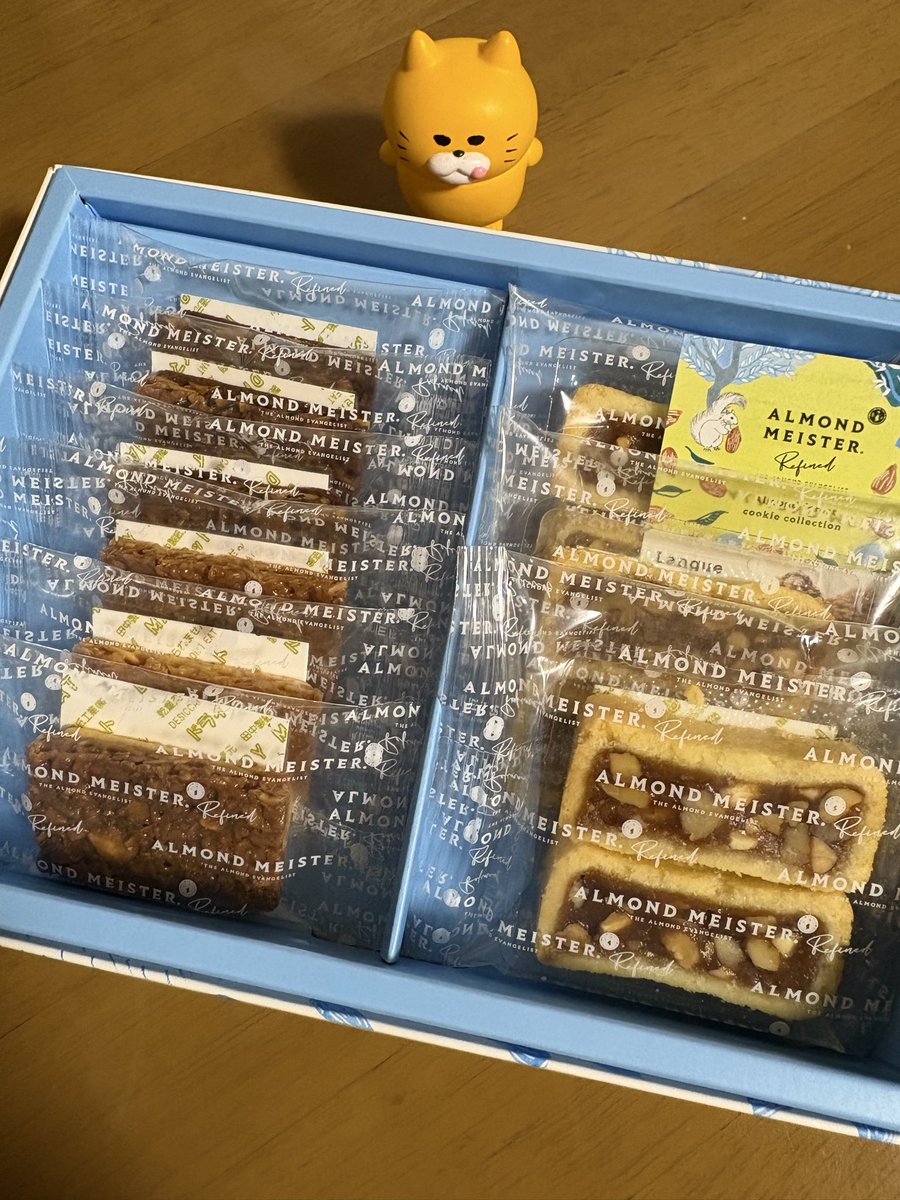 アーモンドの森😊😊😊🎉

「赤影さん⭐︎
いつもありがとうございます！」って
若い女の子に貰っちゃいました😁✌️🙌

もの凄〜く美味しいです😋‼️
私の好みを知ってますね👏

ありがとうございます🙇✨

#ALMONDMEISTER
#アーモンドマイスター 
#アーモンドの森 
#仮面の忍者赤影