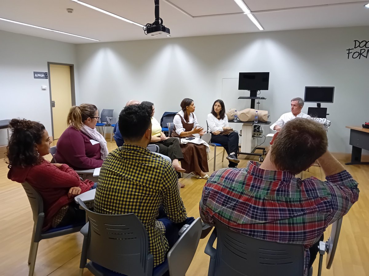 Grupo de ecografia <a href="/eco_scamfyc/">Ecografia Scamfyc</a> .