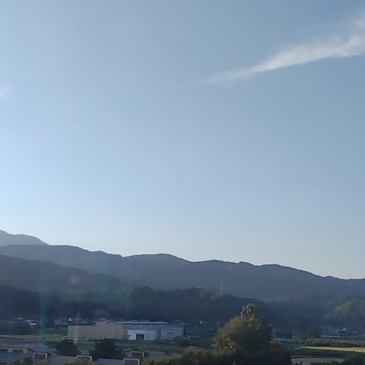 コロナ終わっていません。知識を与えず終わった振りで、何もかも盲目に進める学校も仕事も未来の負債を増やすだけです。知ってたらマスクしたのに、という人はたぶん多いと思います。テレビでやってください。無料PCR検査返してください。
#PCR検査と治療薬の公費負担を求めます