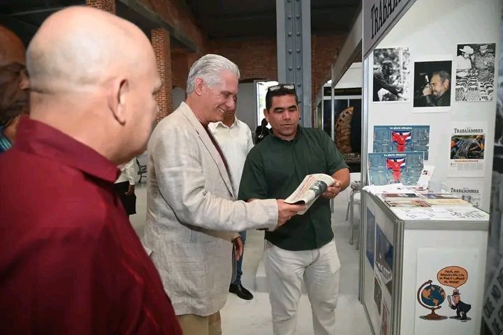 El  Primer Secretario del CCPCC y Presidente de la República, <a href="/DiazCanelB/">Miguel Díaz-Canel Bermúdez</a> asistió  a la inauguración del Primer Festival Internacional Granma Rebelde, especialmente dedicado al Comandante en Jefe.
#100AñosConFidel 
#15AñosArtemisa
<a href="/PartidoPCC/">Partido Comunista de Cuba</a> 
<a href="/DrRobertoMOjeda/">Dr. Roberto Morales Ojeda</a>
