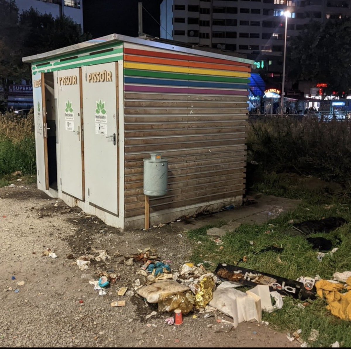 Landfreundin1's tweet photo. @BriHasselmann Grüner geht es nimmer, in jeder Beziehung https://t.co/WOv7mFzvle