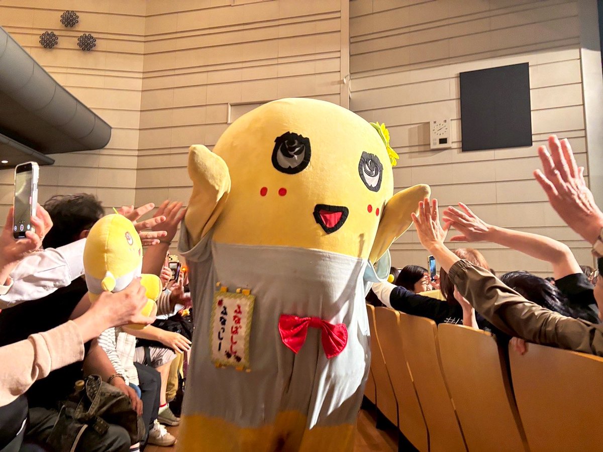 みんなー今日も一日お疲れ様なっしー♪ ヾ(。゜▽゜)ノハイたーーーっ