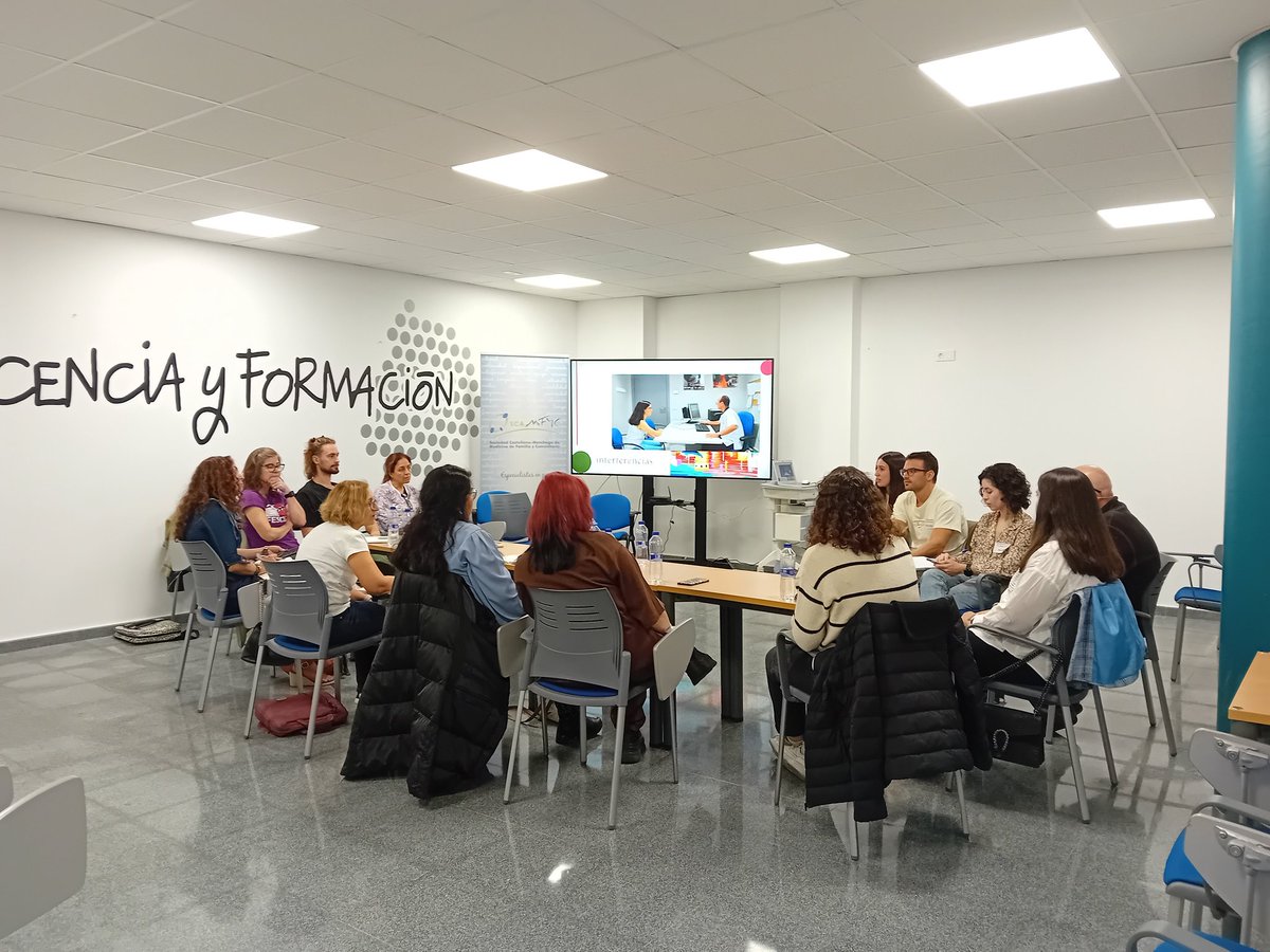 Trabajando en nuestro II Encuentro de Grupos de Trabajo <a href="/SCAMFYC/">🆂🅲🅰🅼🅵🆈🅲</a>  en #Cuenca

Nuestros GdT, nuestro motor.

¡Gracias por vuestro compromiso!.

¡Seguimos!